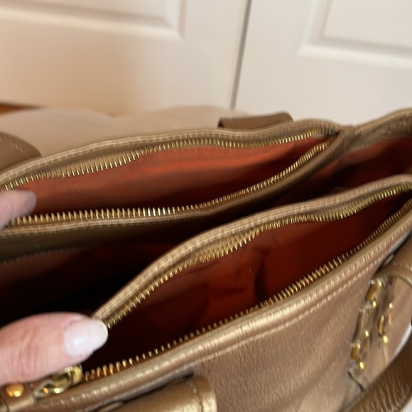 Cole Haan metallic bronze leather handbag with double zip compartments - Picture 11 of 12
